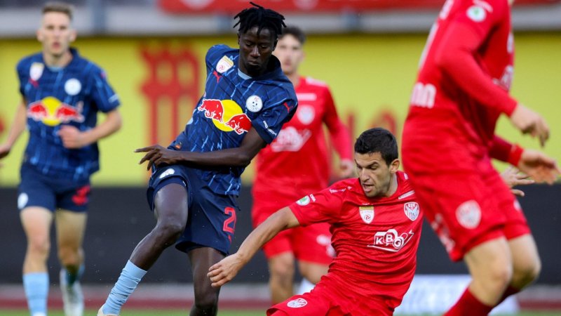 Zweite Niederlage! Jungbullen stutzen "Falken" die Flügel