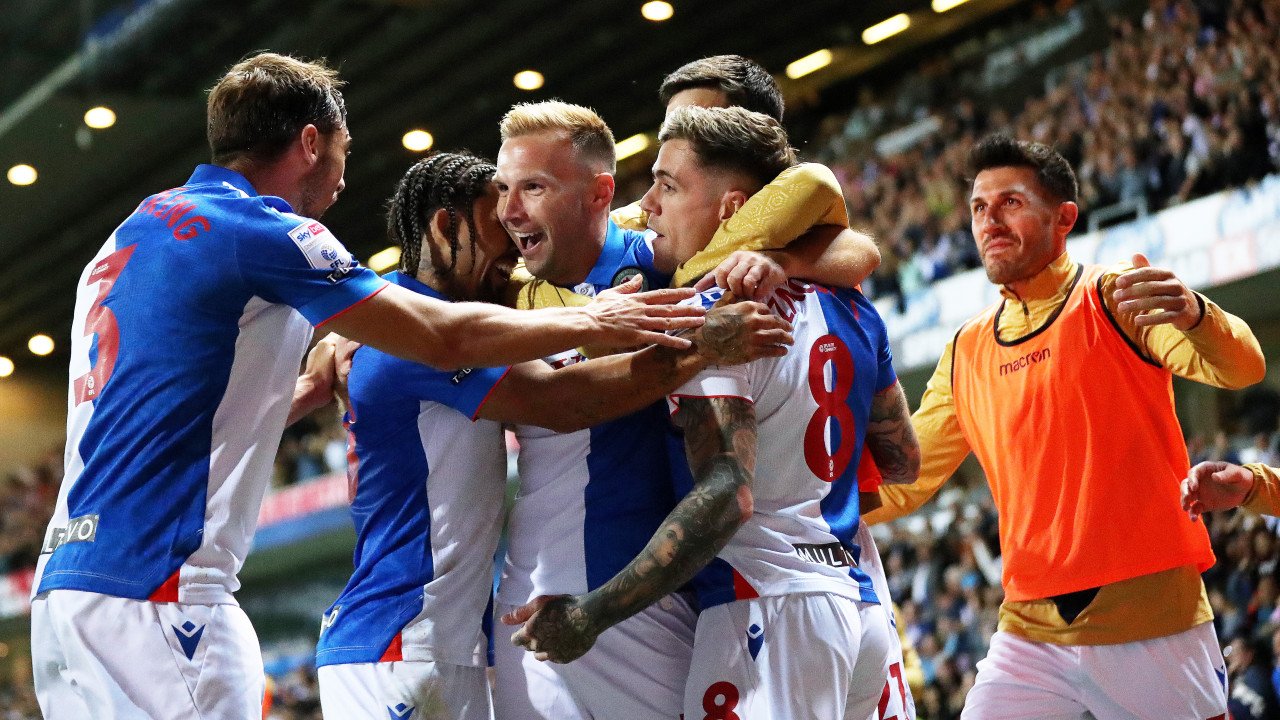 Weimann bleibt mit Rovers in der Championship ungeschlagen