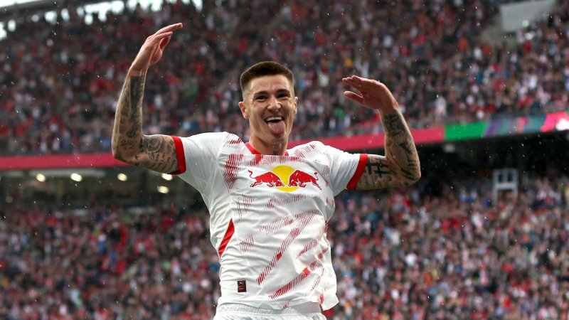 Leipzig schießt sich aus der Krise - Premierensieg für Pauli