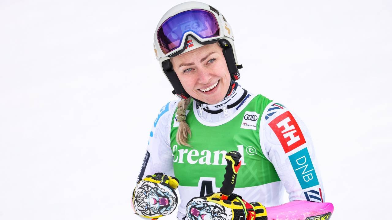 Einblicke von Freundinnen: Ex-Skistar heiratet in Italien