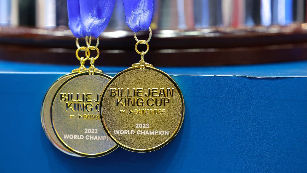 Nur mehr acht Teams! <a href='/de/daten/news/billie-jean-king-cup/' class='tag'>Billie Jean King Cup</a> mit neuem Format