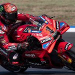 Pole-Mann stürzt! Bagnaia gewinnt den Sprint in Japan