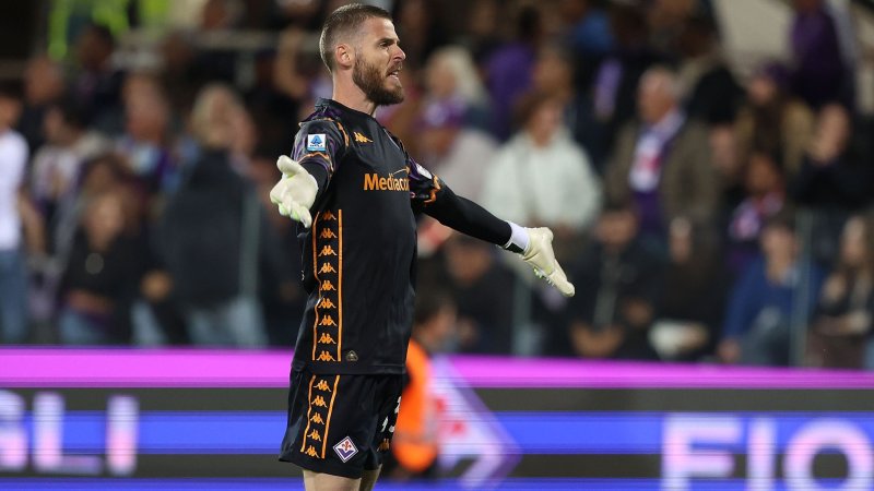 De Gea pariert zwei Elfmeter! Florenz biegt Milan