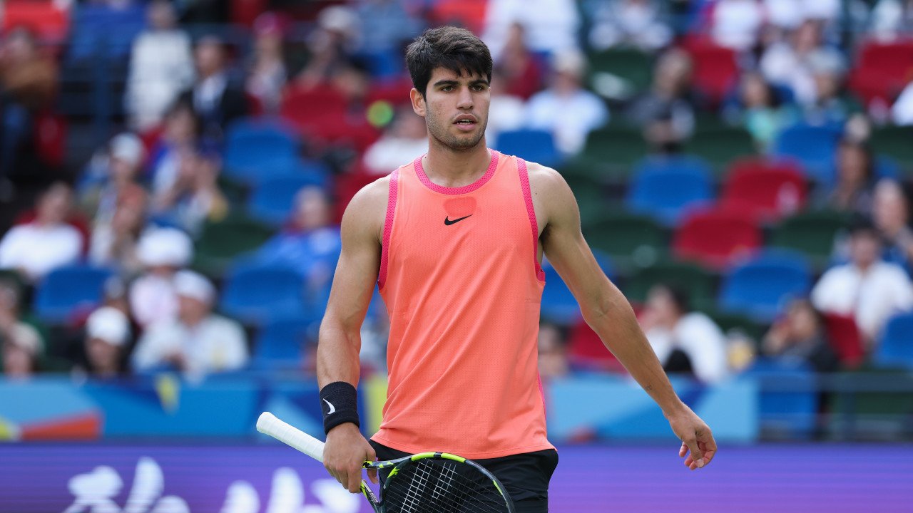 Überraschende Niederlage für Alcaraz in Shanghai