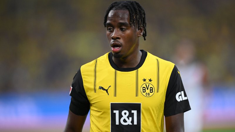 Dortmunder Talent weckt Interesse auf der Insel