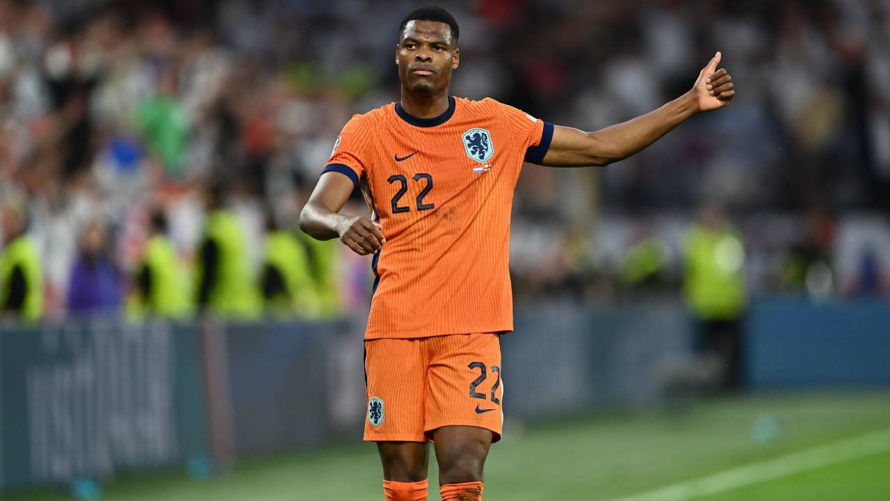 Später Ausgleich zu zehnt! Niederlande holt Punkt in Ungarn