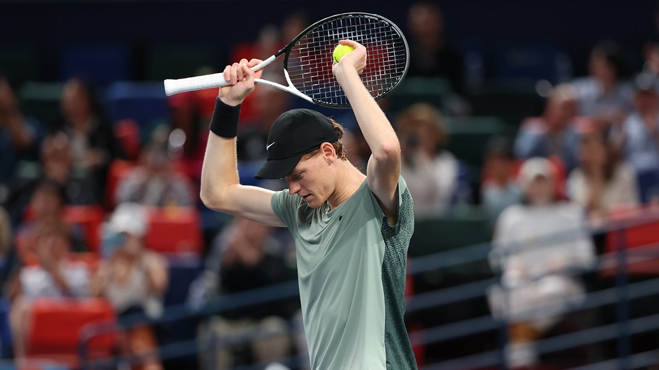 Sinner gewinnt in Shanghai! Djokovic muss weiter warten