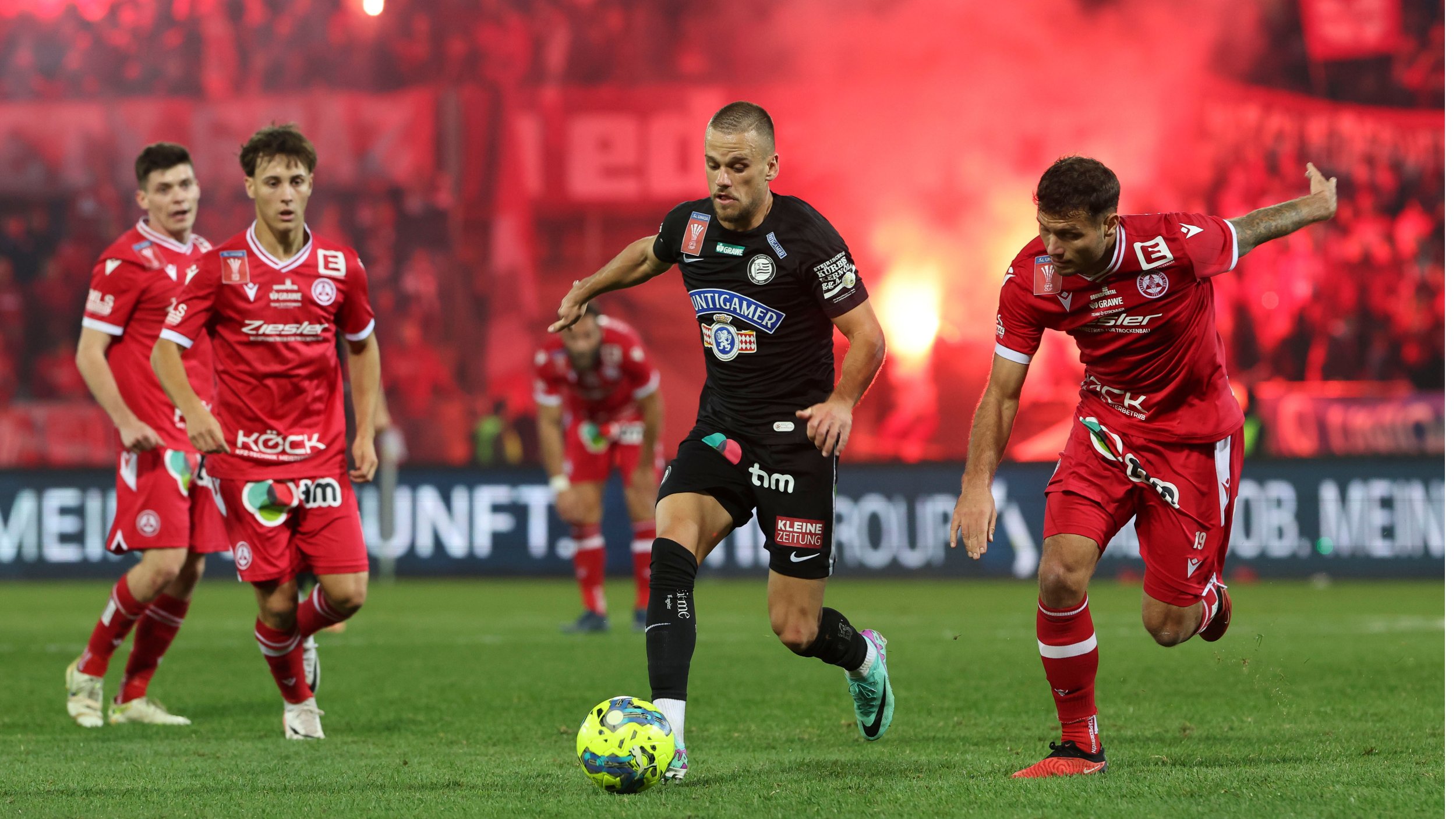 <a href='/de/daten/news/fussball/gak/' class='tag'>GAK</a> will "alles raushauen" - Ilzer hofft auf "Fußballfest"