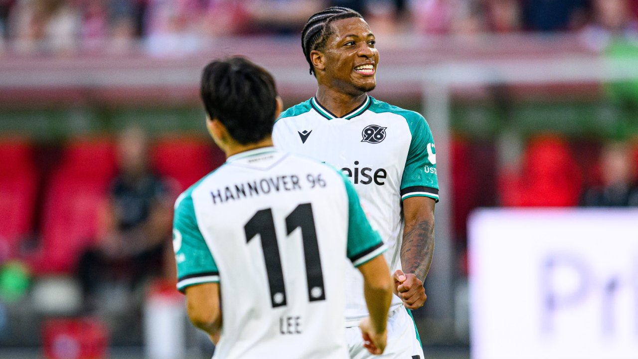 Schalke verliert bei Debüt von Neo-Coach