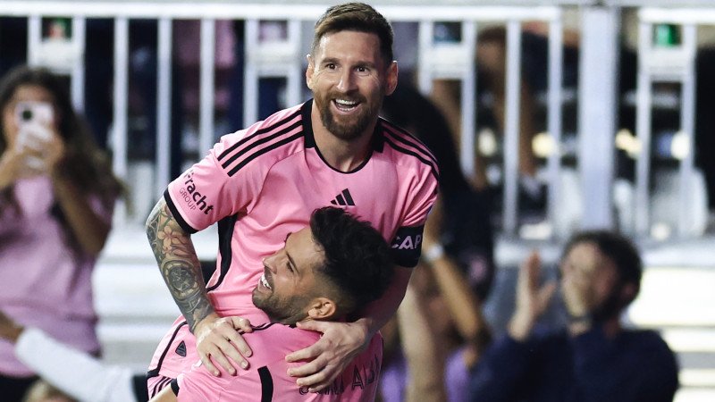 Messi-Hattrick sichert Inter Miami Punkterekord in der MLS