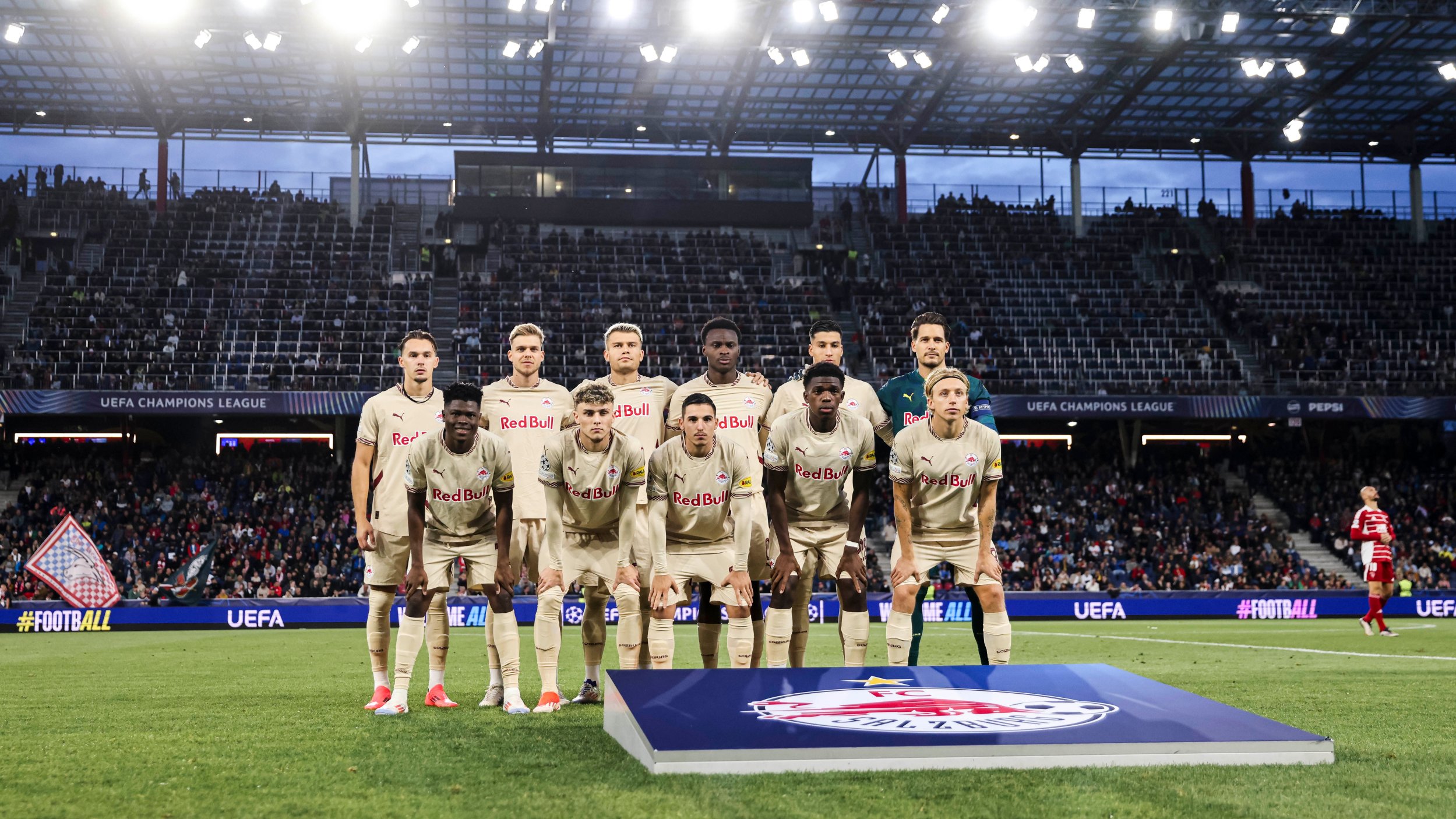 Hier siehst du Salzburg gegen <a href='/de/daten/news/fussball/dinamo-zagreb/' class='tag'>Dinamo Zagreb</a> live im TV
