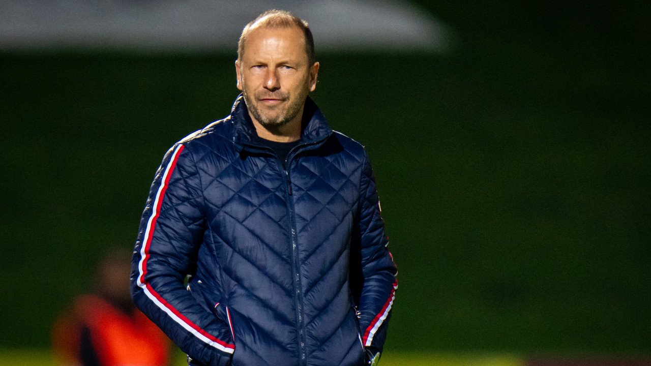 Offiziell! <a href='/de/daten/news/fussball/gak/' class='tag'>GAK</a> stellt <a href='/de/daten/news/rene-poms/' class='tag'>Rene Poms</a> als neuen Cheftrainer vor