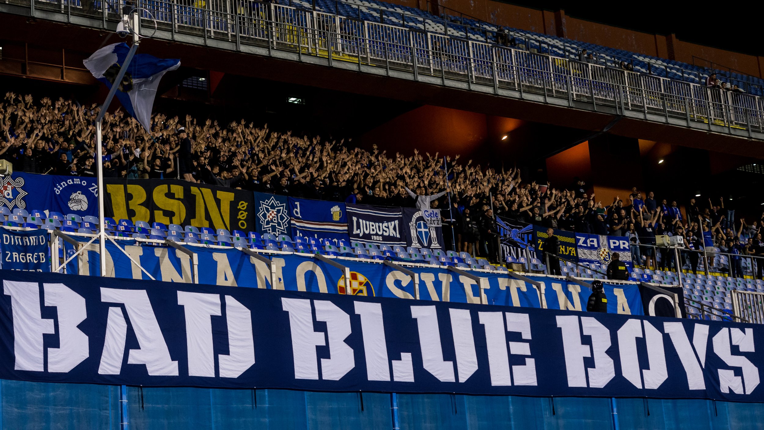 Warum <a href='/de/daten/news/fussball/dinamo-zagreb/' class='tag'>Dinamo Zagreb</a> ein Problem mit faschistischen Fans hat