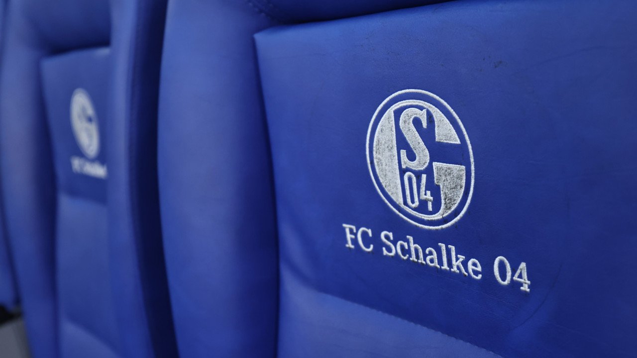 Schick! Schalke 04 präsentiert Sondertrikot