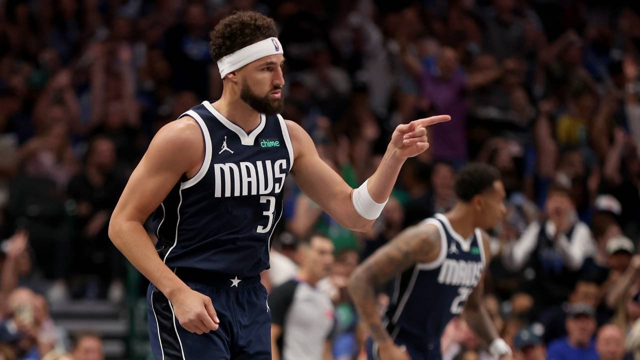 <a href='/de/daten/news/basketball/nba/' class='tag'>NBA</a>: Thompson mit Rekord bei Debüt für Mavericks