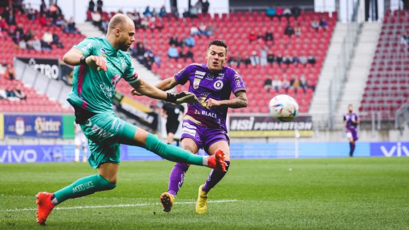 Head2Head: Pacult sah gegen Kühbauer bislang kein Land!