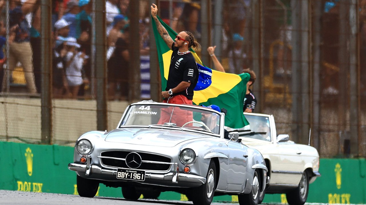 Hamilton steigt in Interlagos in legendären Senna-McLaren