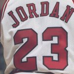 Mehrere Millionen! Michael-Jordan-Trikot versteigert
