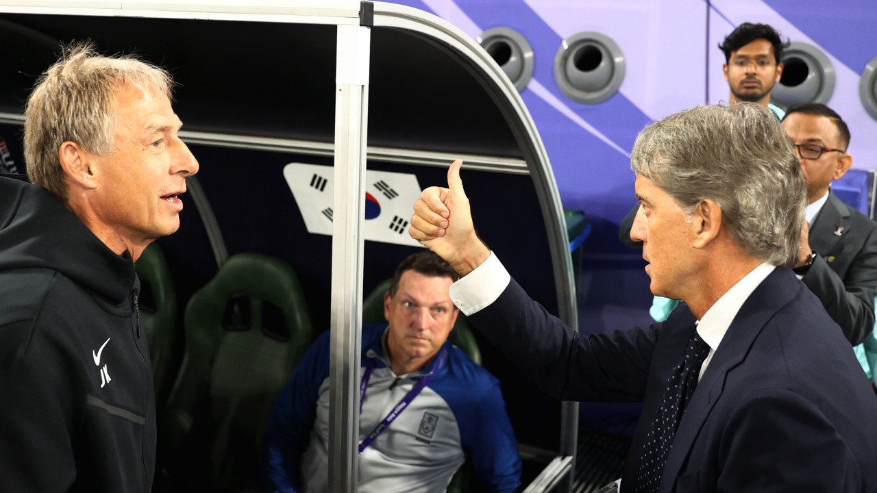 <a href='/de/daten/news/fussball/as-roma/' class='tag'>AS Roma</a> soll über Trainerwechsel nachdenken