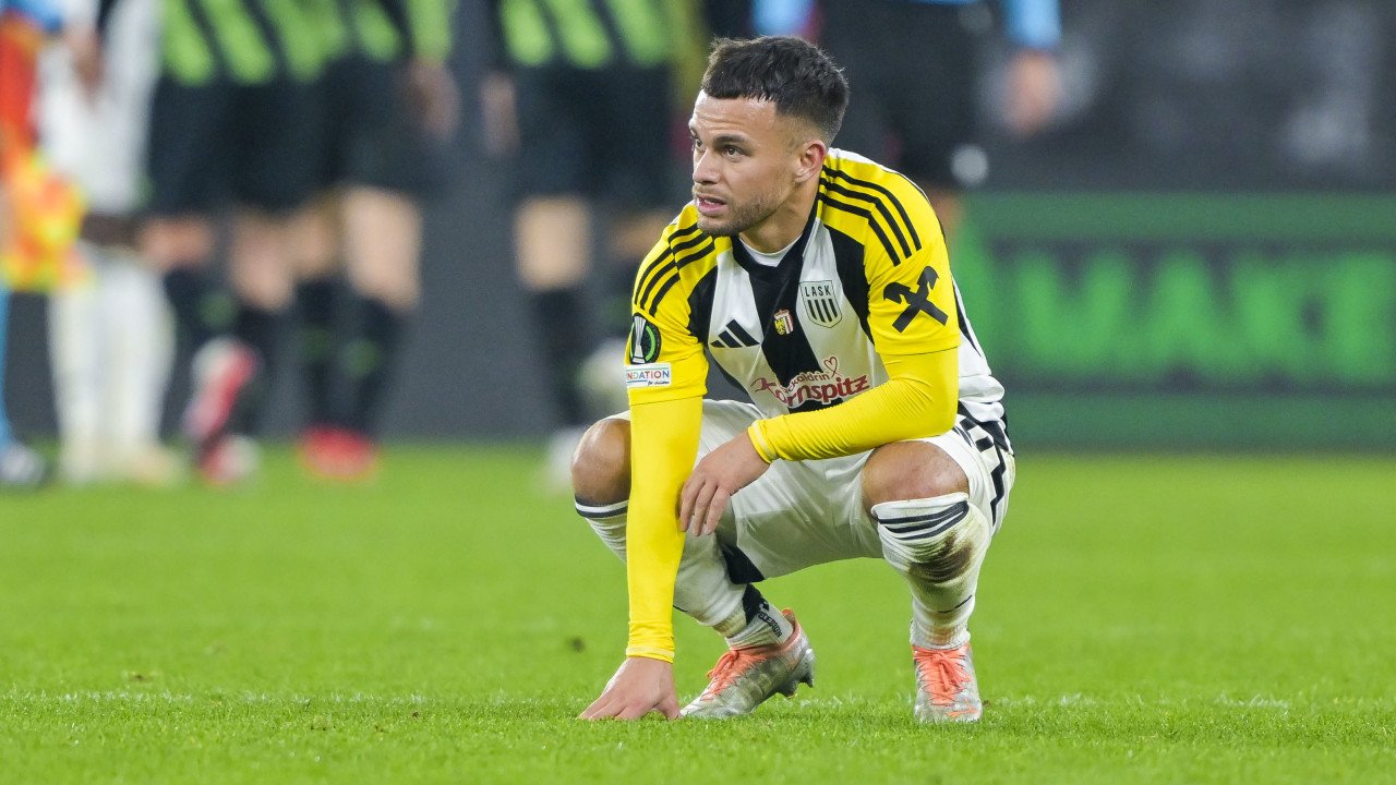 Großer Frust beim <a href='/de/daten/news/fussball/lask/' class='tag'>LASK</a>: "Treffen den scheiß Ball nicht rein"