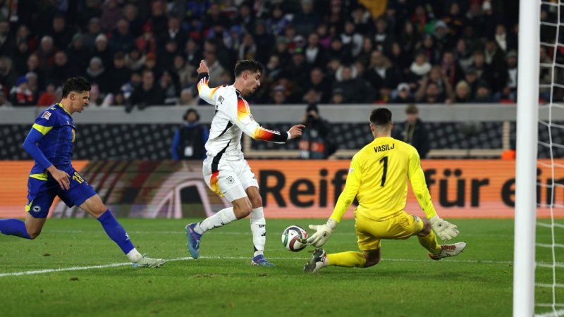 Deutschland sichert Gruppensieg mit Kantersieg