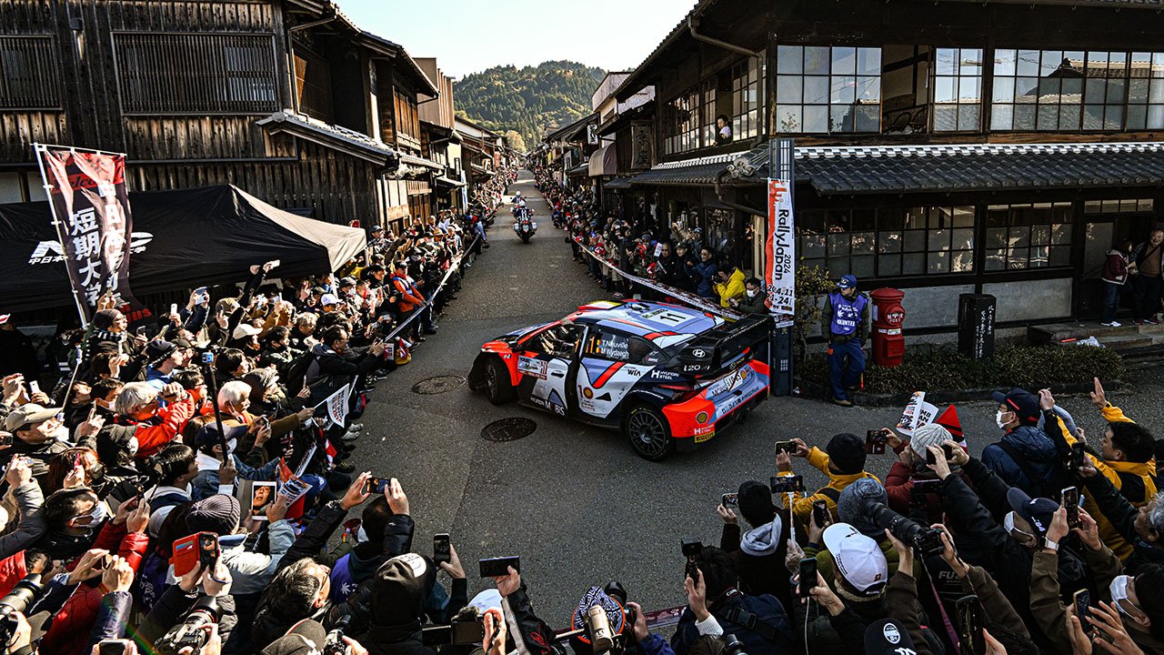 Der ewige Zweite triumphiert erstmals bei der <a href='/de/daten/news/rallye/' class='tag'>Rallye</a>-WM