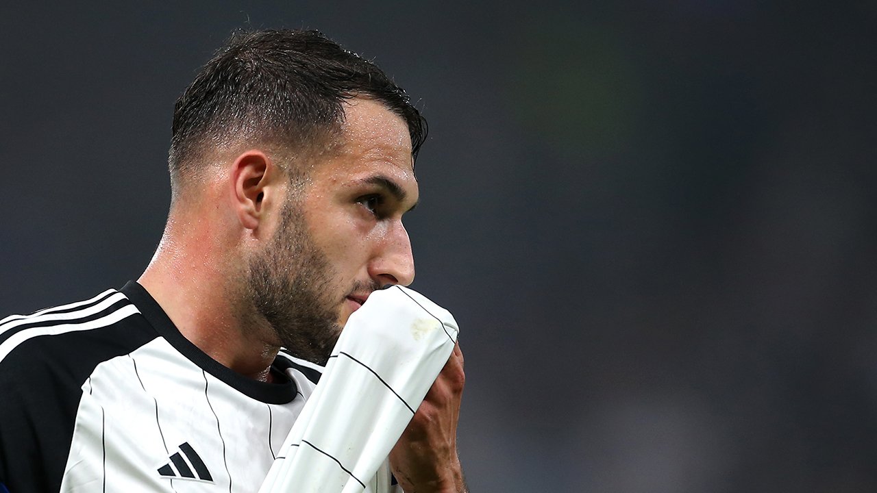 Zwei HSV-Spieler fliegen nach Aus von Baumgart aus dem Kader