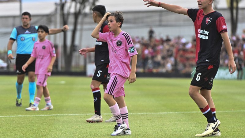 Messi und Suárez: Wie die Väter, so die Söhne?