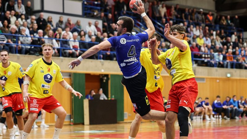 Füchse triumphieren im Spitzenspiel und sind neuer Erster