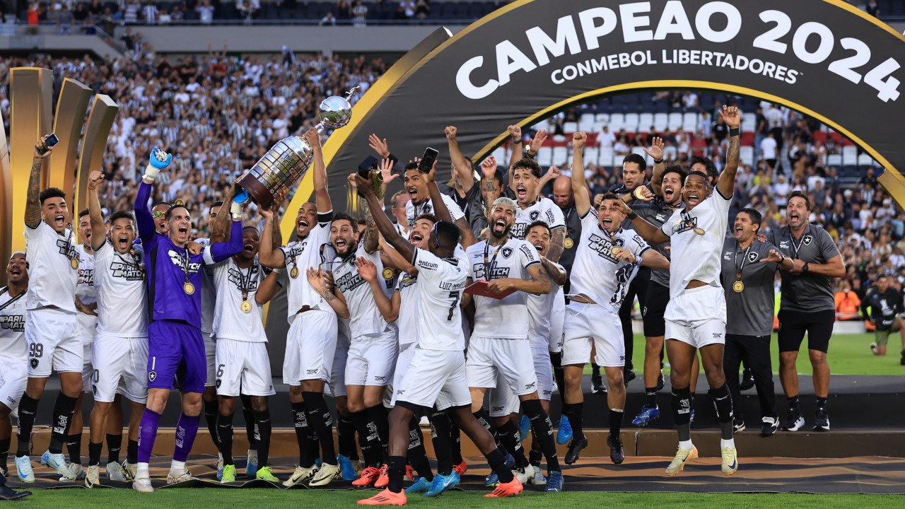 Botafogo Rio holt Copa Libertadores in Unterzahl