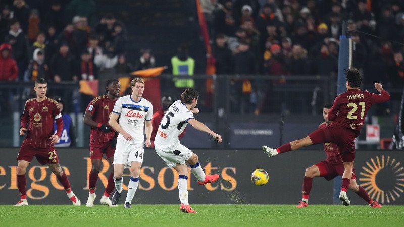 Atalanta bleibt Napoli mit Sieg in Rom weiter auf den Fersen