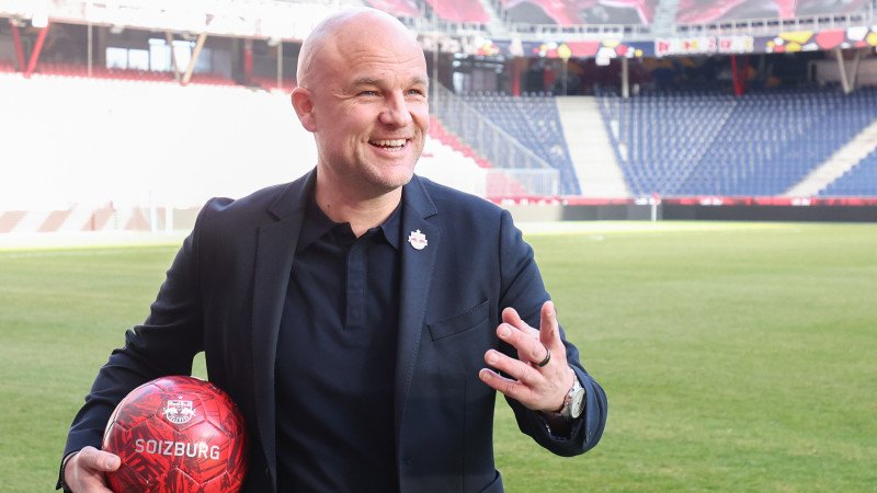 Prominenter Name: Lockt Schröder Star-Stürmer nach Salzburg?