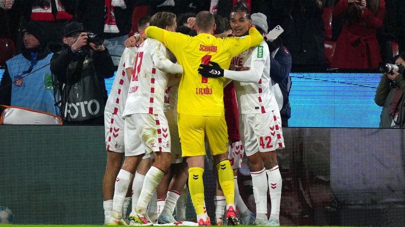 <a href='/de/daten/news/fussball/dejan-ljubicic/' class='tag'>Dejan Ljubicic</a> schießt Köln ins Pokal-Viertelfinale!