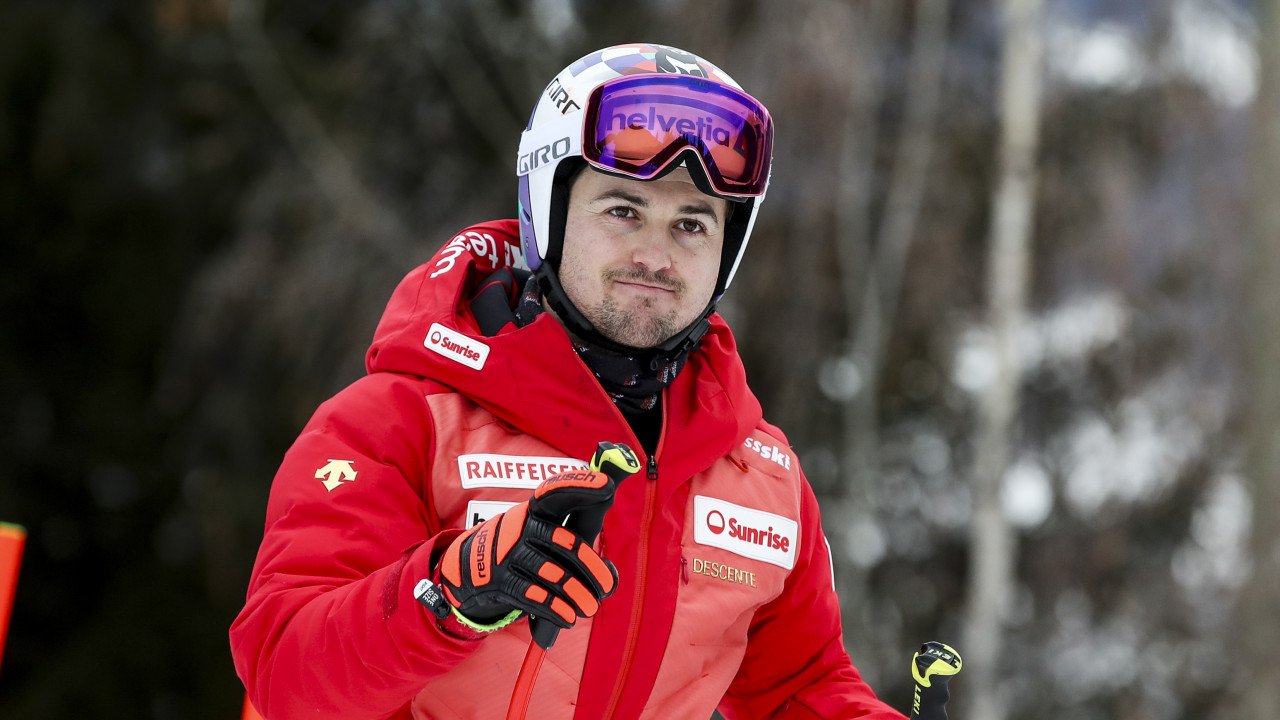 Schon wieder! Schweizer Ski-Ass schwer am Knie verletzt