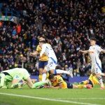 Wöber schießt Leeds United an die Tabellenspitze