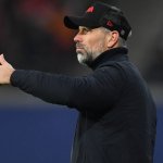 Linienrichter getröstet! Rose beweist nach CL-Aus Größe