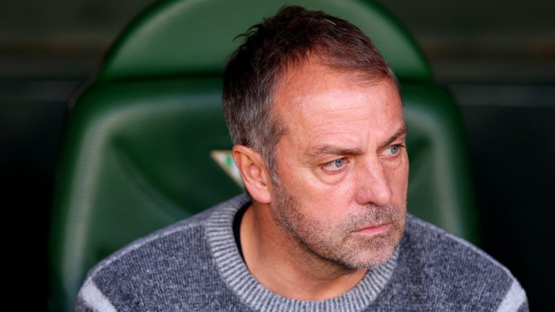 Nach Roter Karte: Hansi Flick bekommt Strafe aufgebrummt