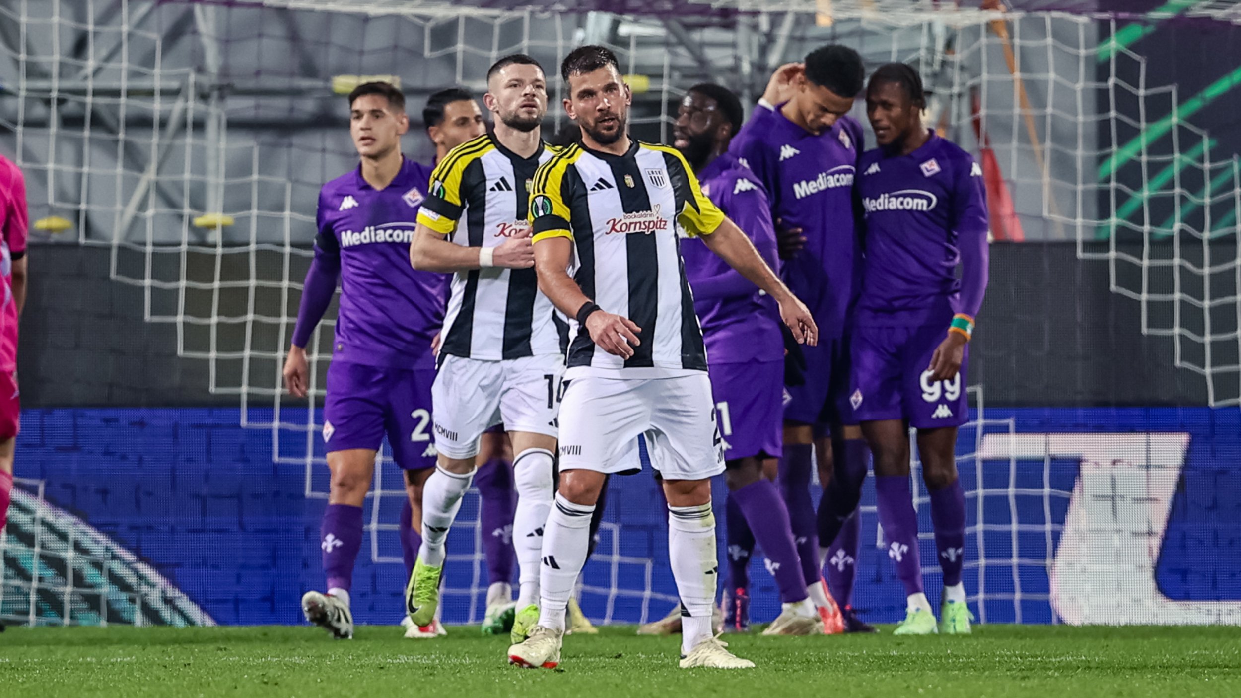 <a href='/de/daten/news/fussball/lask/' class='tag'>LASK</a> kratzt in Florenz an zwei Negativ-Rekorden