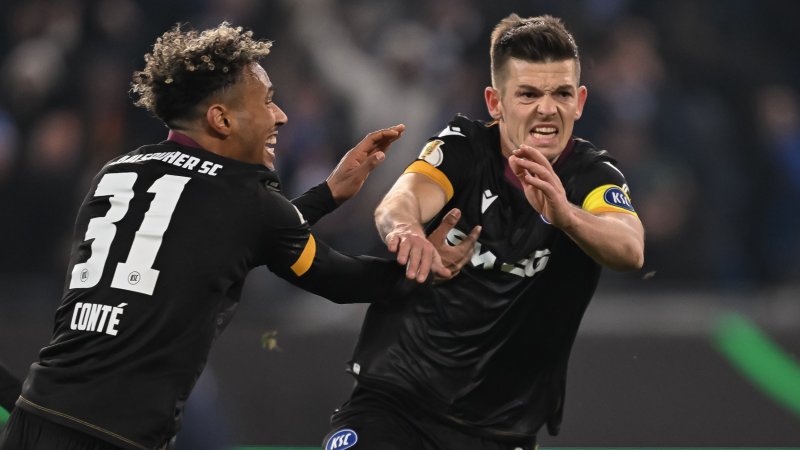 Karlsruhe punktet im Aufstiegsrennen - Hertha patzt