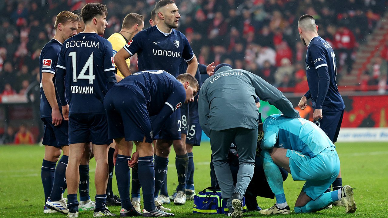 Feuerzeug-Wurf! Union-Bochum schrammt am Abbruch vorbei