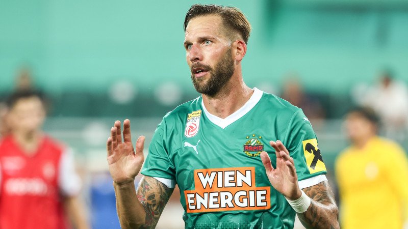 Katzer verrät: So steht es um Rapids Goalgetter Burgstaller