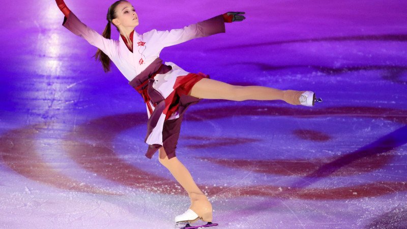 Olympia: Eislaufunion lässt russische Sportler*innen zu