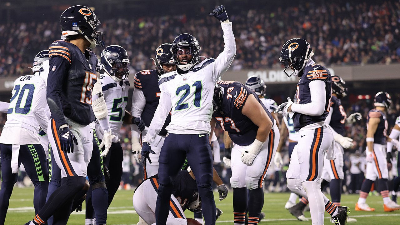 Playoff-Hoffnung lebt: Seattle Seahawks quälen sich zu Sieg