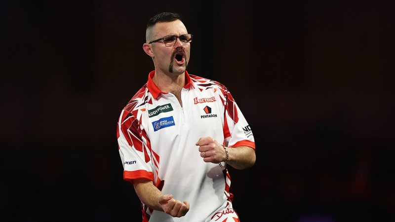 Zweiter 9-Darter verzückt Ally Pally! Heta scheitert dennoch