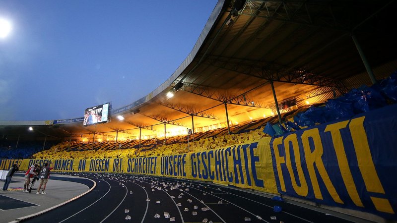 Die besten Fan-Choreos 2024 im internationalen Fußball
