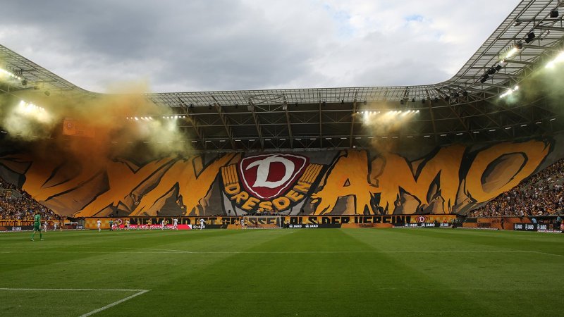 Die besten Fan-Choreos 2024 im internationalen Fußball