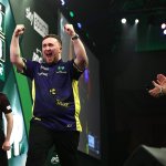 Wunderkind Luke Littler ist erstmals Darts-Weltmeister!