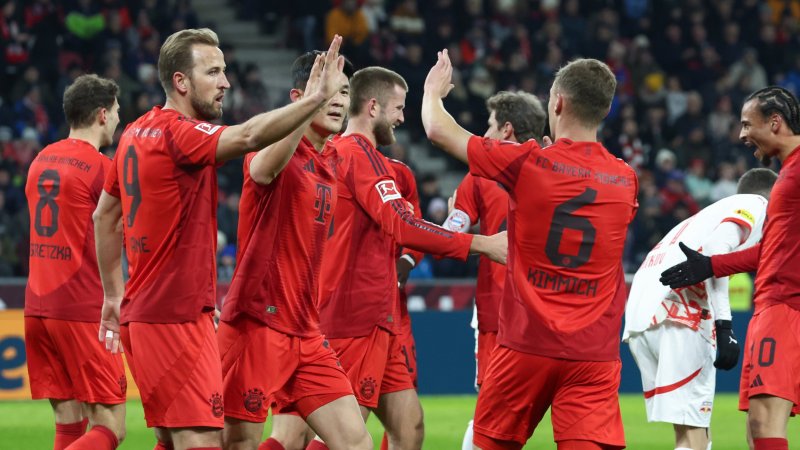 Bayern München überrollt Salzburg im Test-Kracher