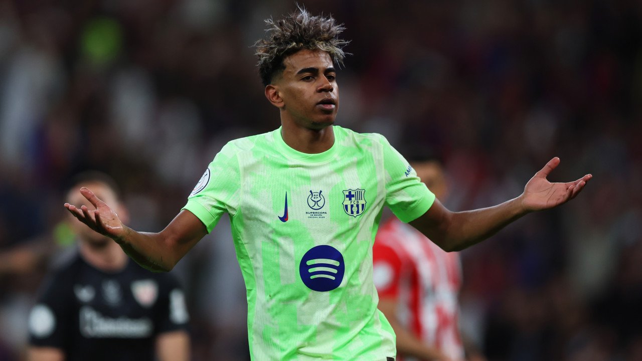Comebacker Yamal schießt Barcelona ins Supercopa-Finale