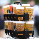 Alkohol-Verbot auf Englands Tribünen könnte fallen